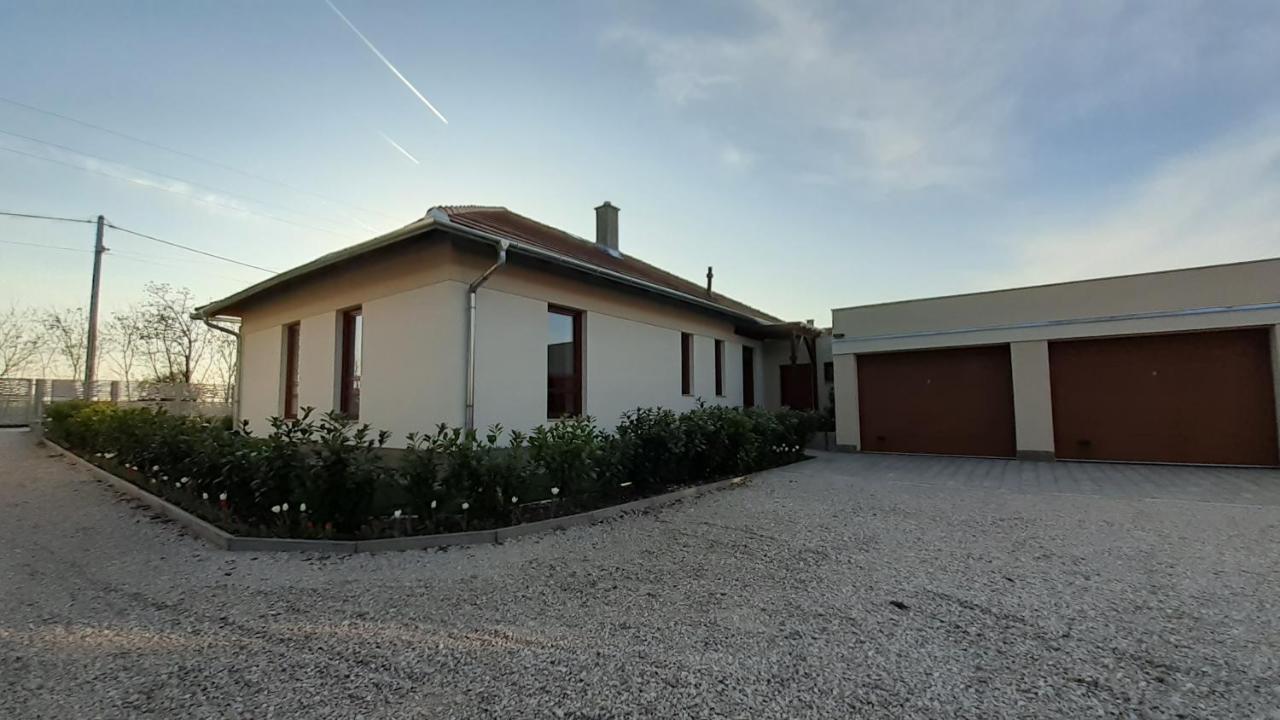 Bibic Apartman A Kapolnasnyek 外观 照片